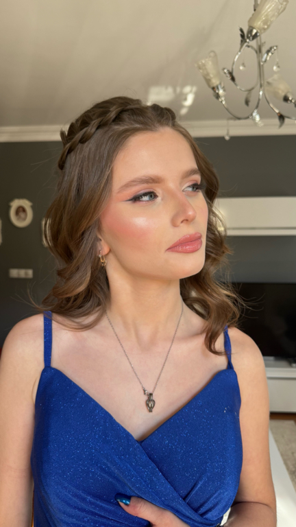 Bahar Gençtürk Make-Up Artist