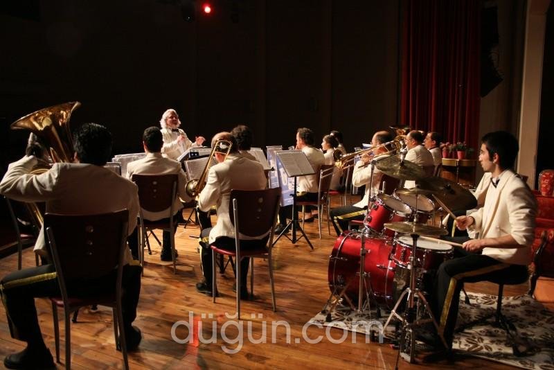 Nefesli Show Orkestrası