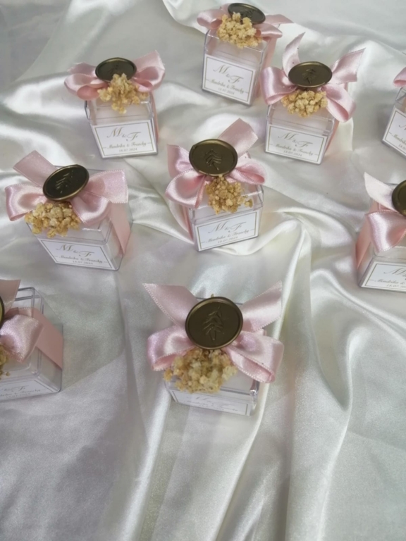 Renkli Düğün Nişan Malzemeleri