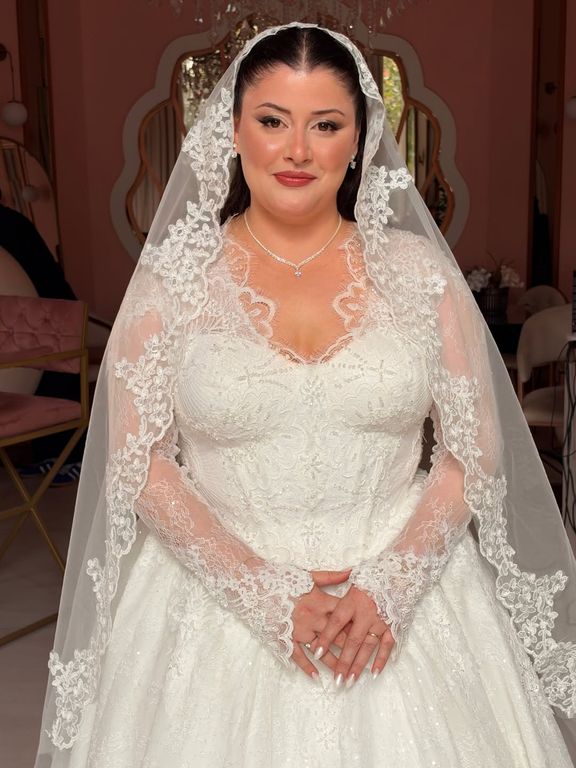 Arya Bektaş Pro Makeup Studio - 2606768