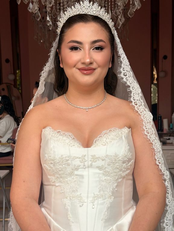 Arya Bektaş Pro Makeup Studio - 2606773