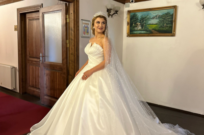 Rukhshona Kapusızoğlu Make Up Artist