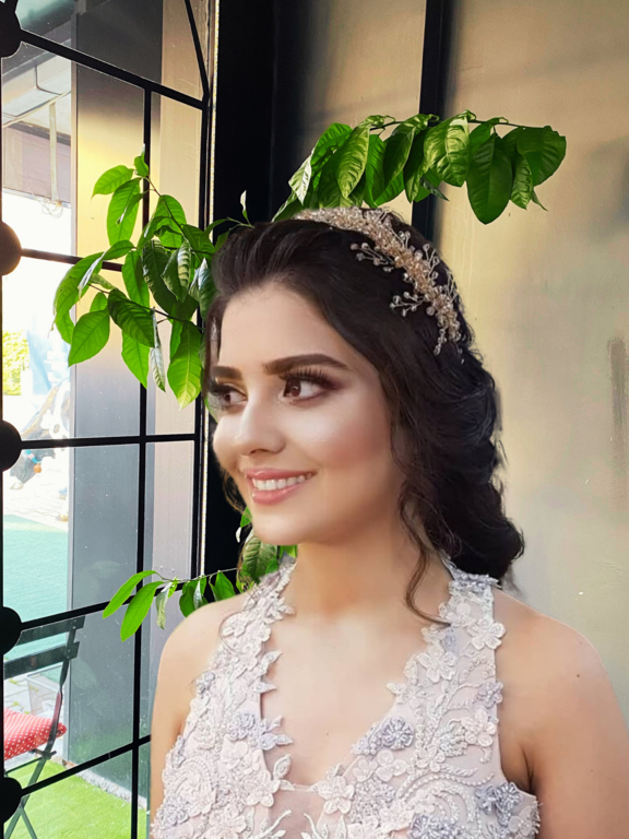 Filiz Akın Hair & Beauty