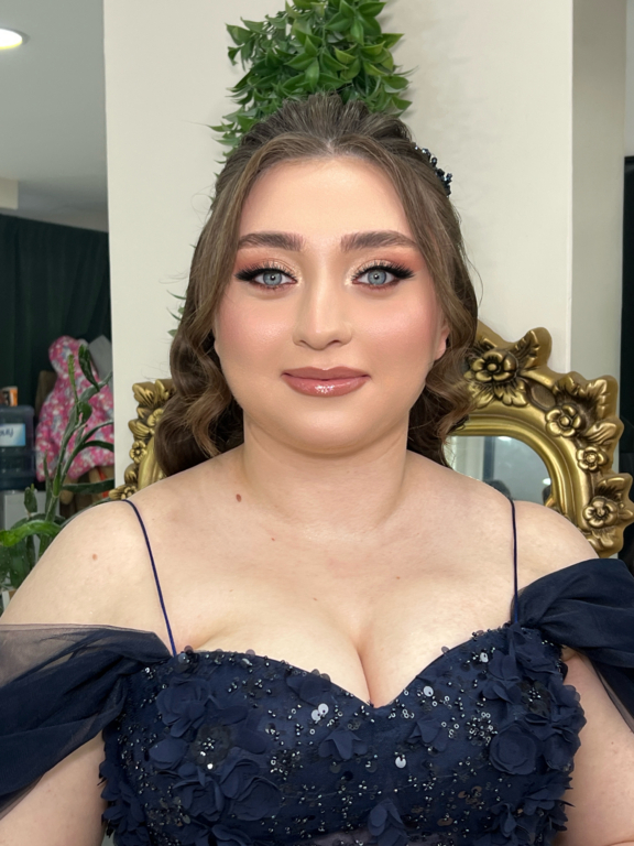 Cansın Hair & Make Up