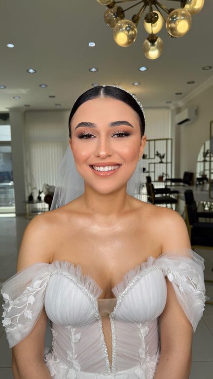 Semra Akdemir Makeup Studio