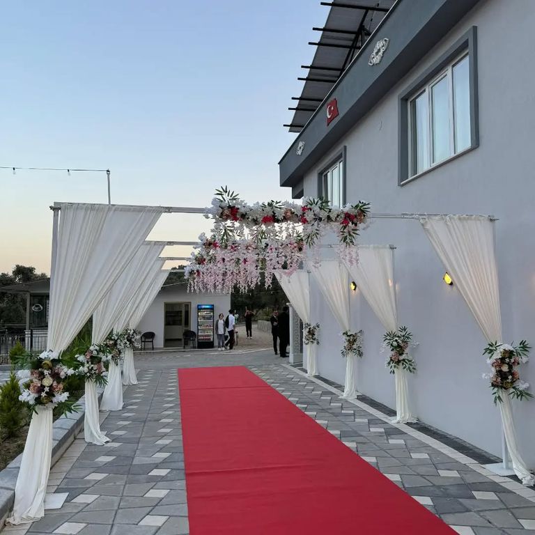 Garden Söğütlü Bahçe Kır Düğün Salonu