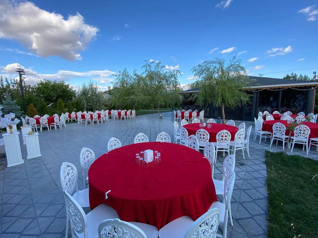 Gelincik Kır Bahçesi