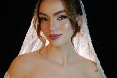 Özlem Karakoç Hair Make Up Artist