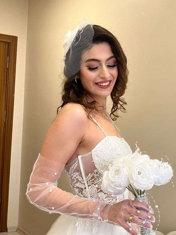 Özlem Karakoç Hair Make Up Artist