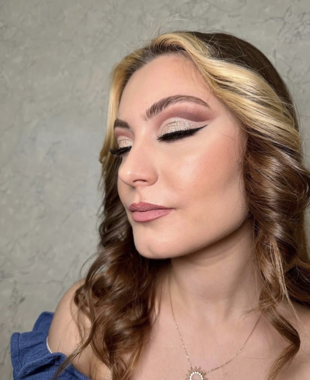 Özlem Avan Make Up