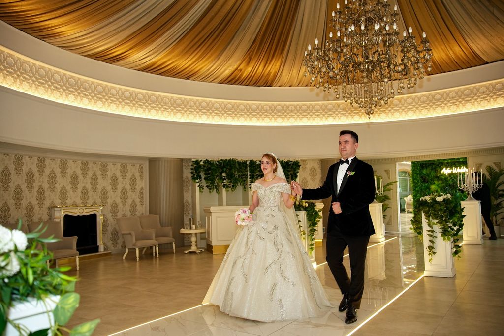 Asfor & Arus Balo Salonları