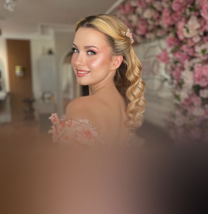 Ebru Yanılmaz Make Up Artist