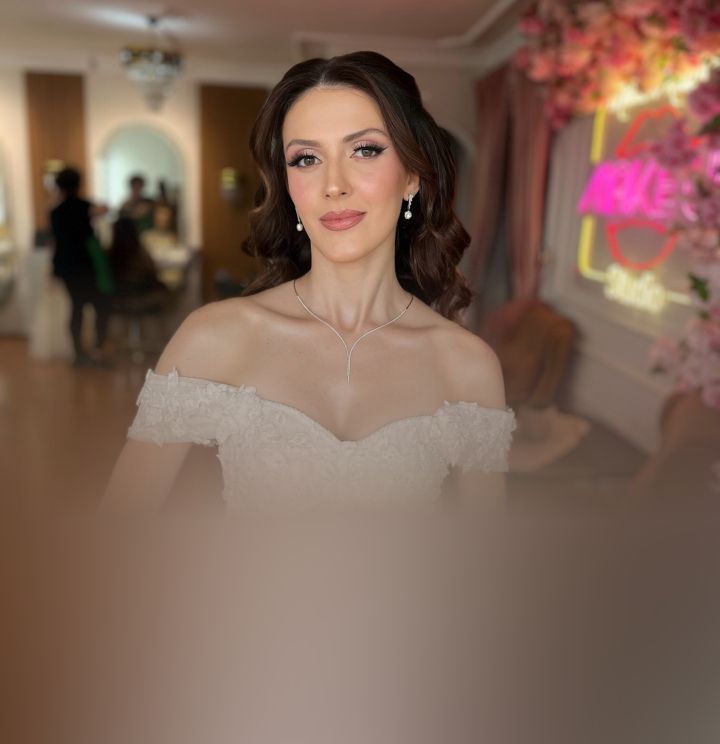 Ebru Yanılmaz Make Up Artist