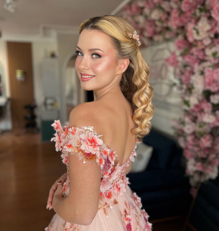 Ebru Yanılmaz Make Up Artist