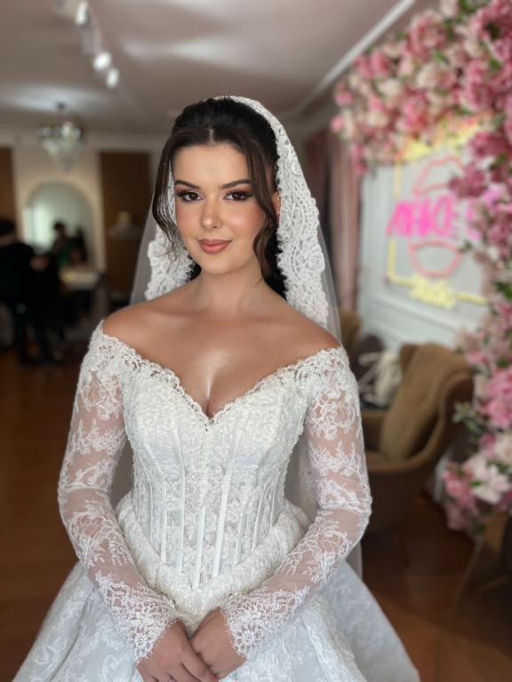 Ebru Yanılmaz Make Up Artist