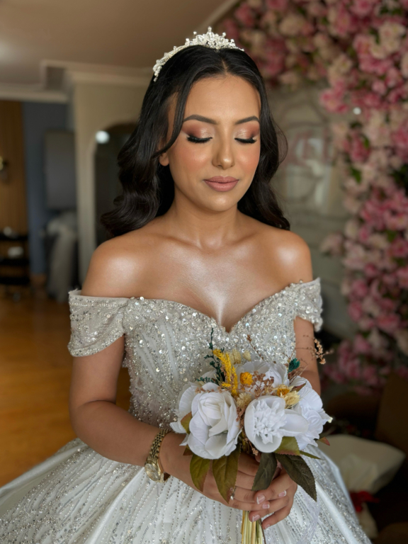 Ebru Yanılmaz Make Up Artist