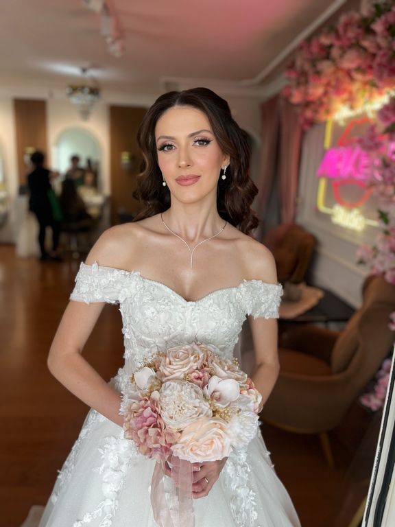 Ebru Yanılmaz Make Up Artist