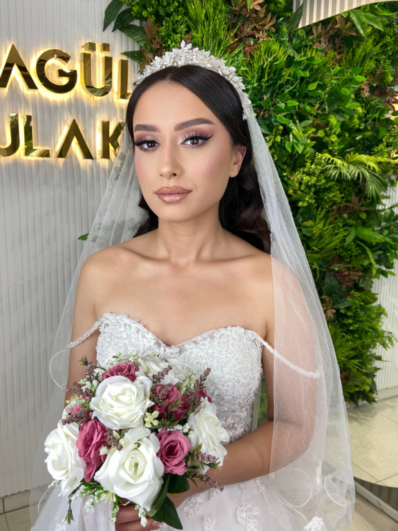 Yurdagül Akbulak Beauty Bride Studio