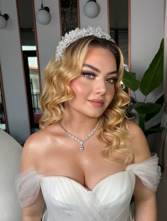 Niz Makeup Studio - 2597098