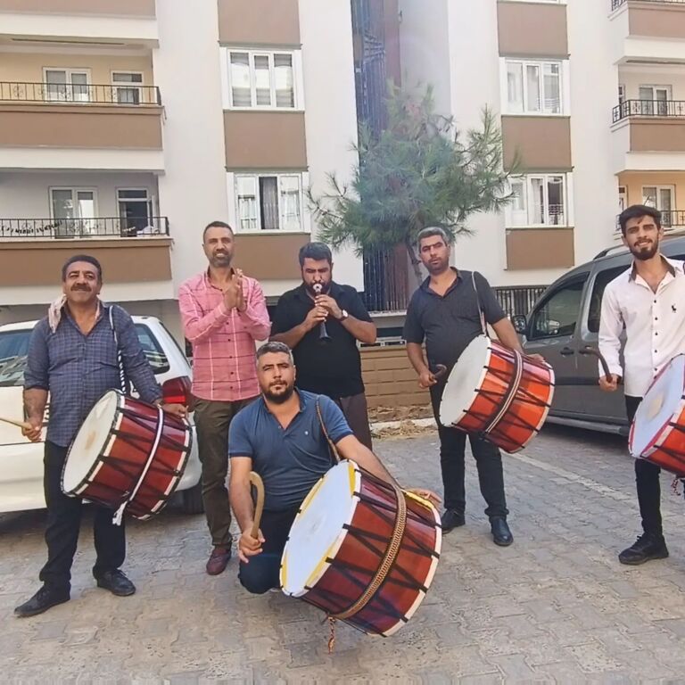 Şanlıurfa Davulcusu ve Zurna