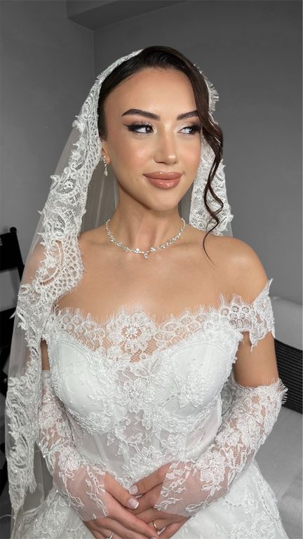 Yeliz Yeşim Makeup