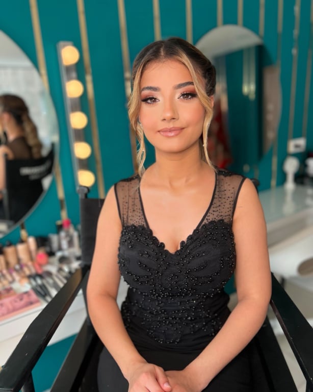 Yeliz Yeşim Makeup