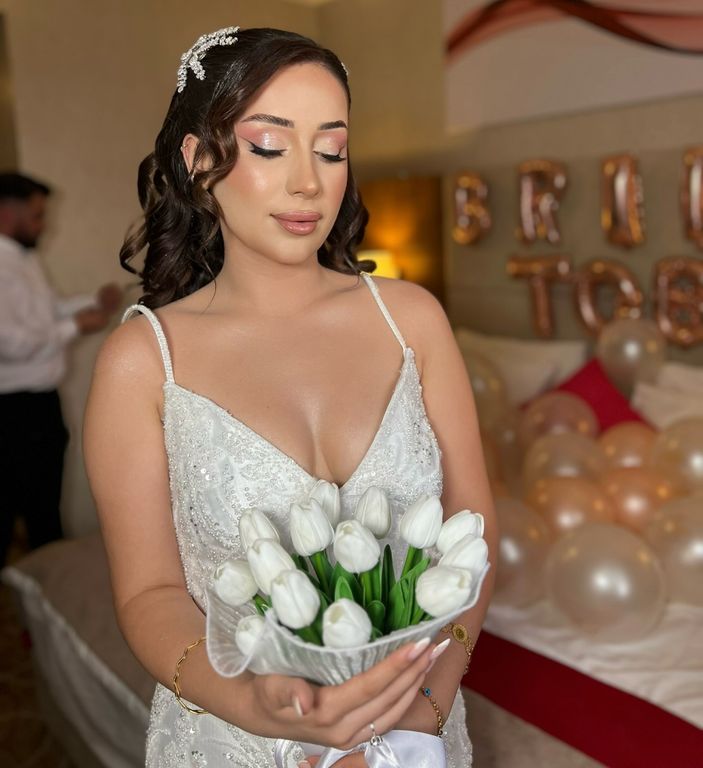 Yeliz Yeşim Makeup