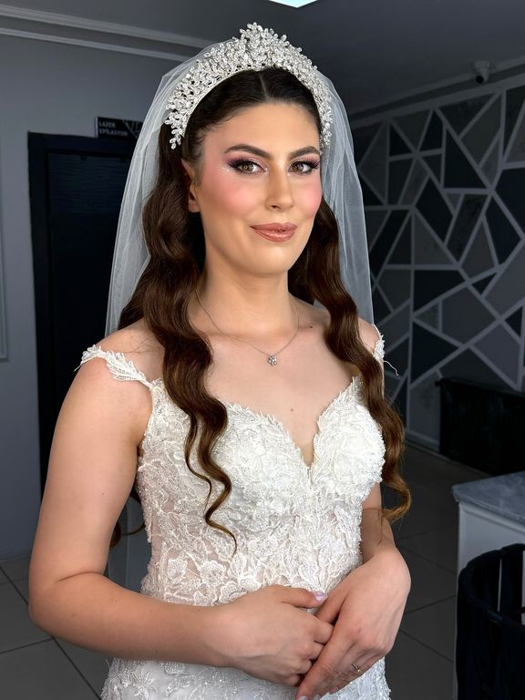 Vildan Önal Makeup Studio