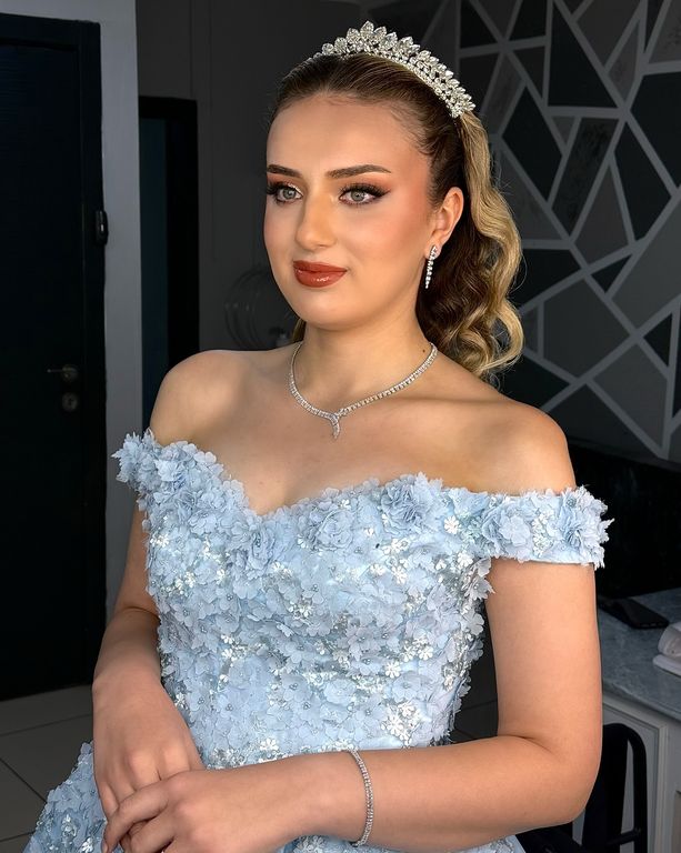 Vildan Önal Makeup Studio