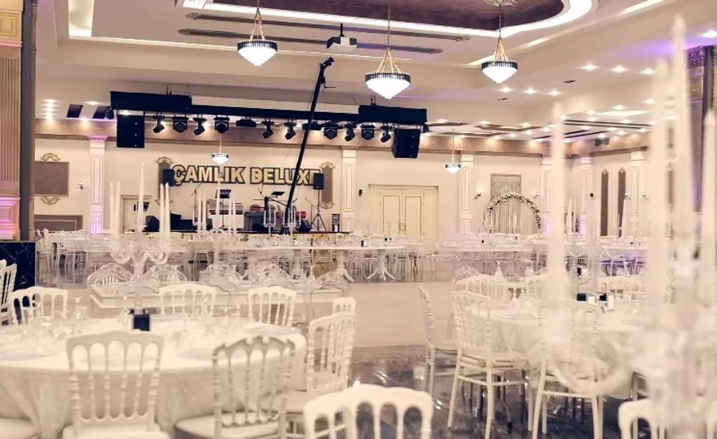 Çamlık Deluxe Düğün Salonu