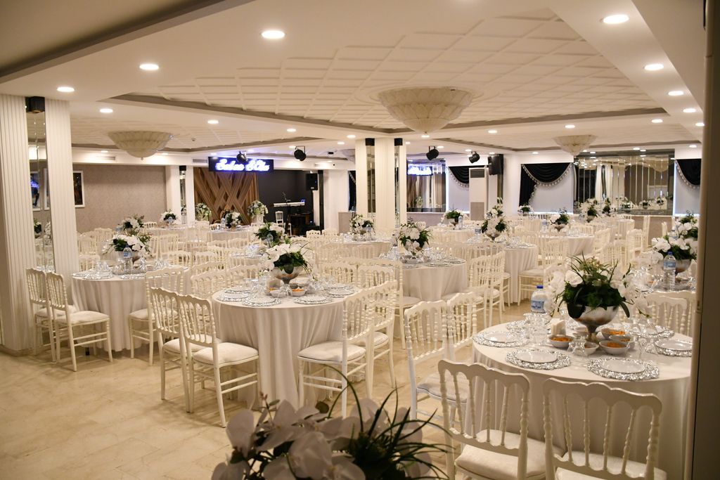 Salon S - Ela