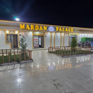 Mardan Palace Van