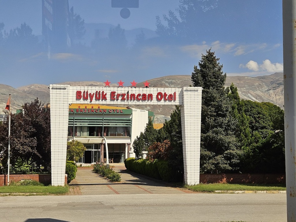 Büyük Erzincan Oteli