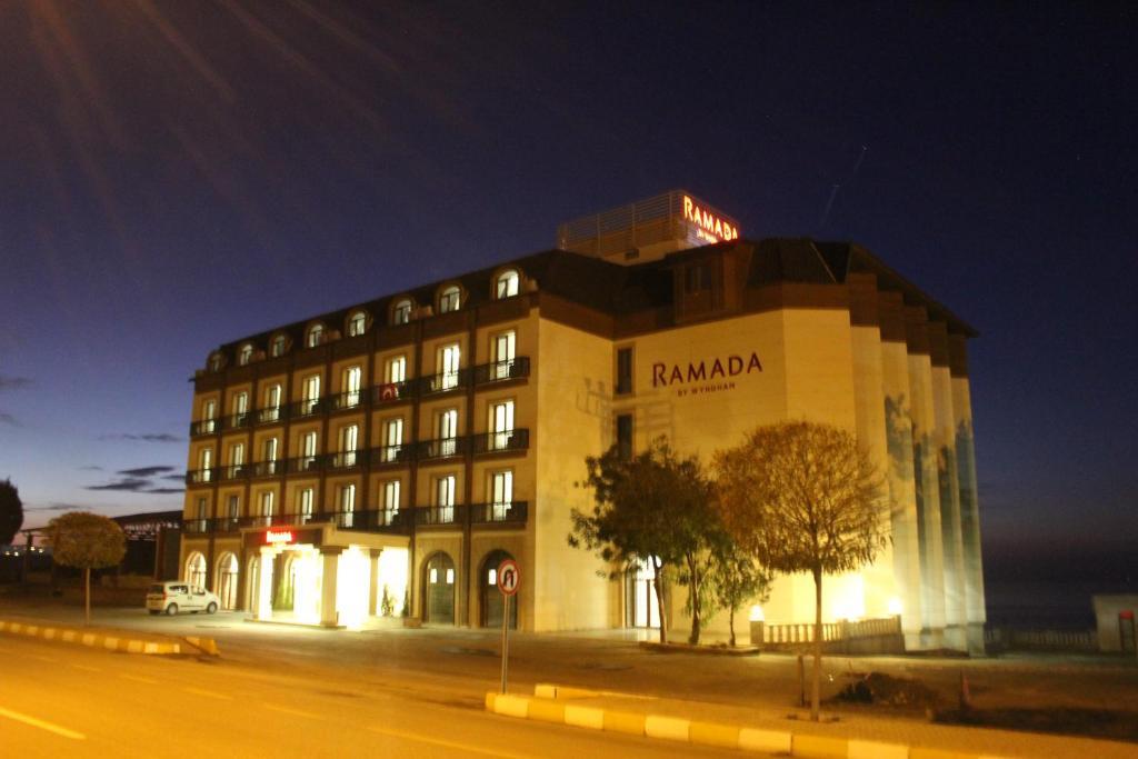 Ramada by Wyndham Van