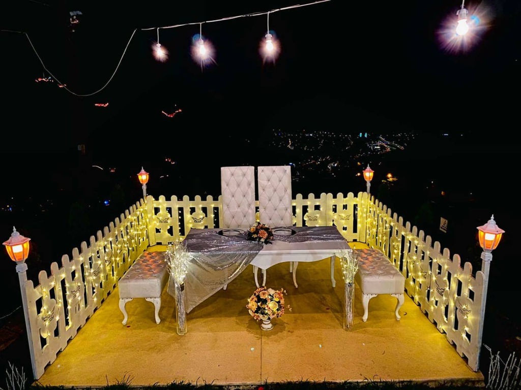 Tılsım Butik Kır Bahçesi & Salon