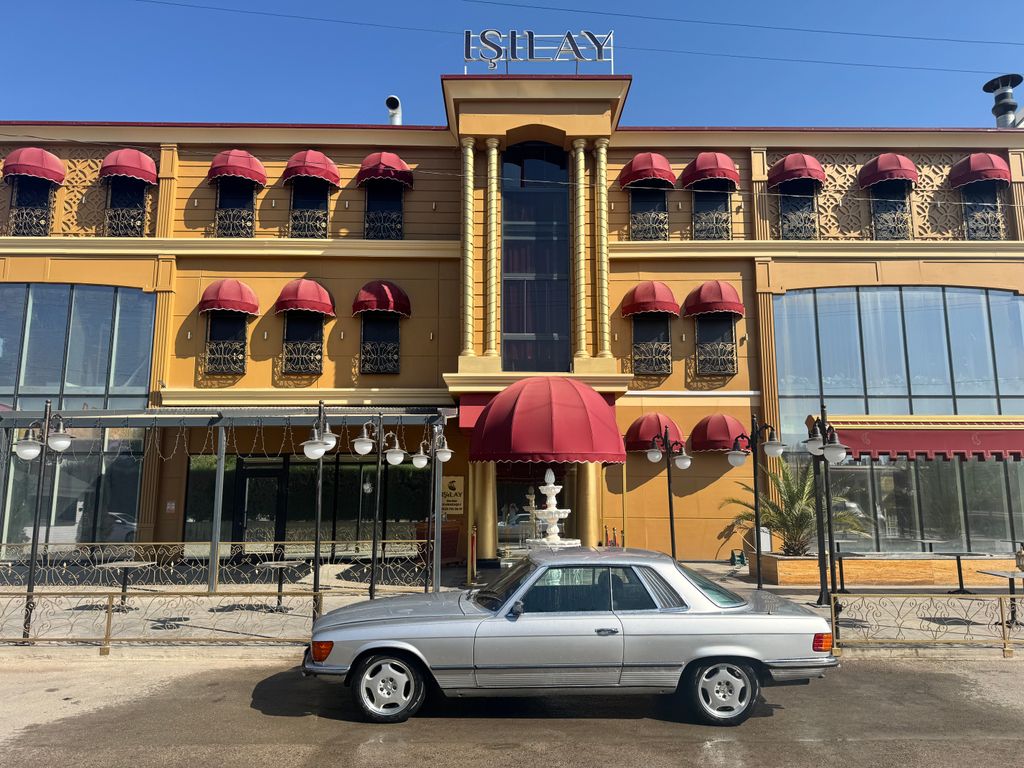 Işılay Klasik Araba Kiralama