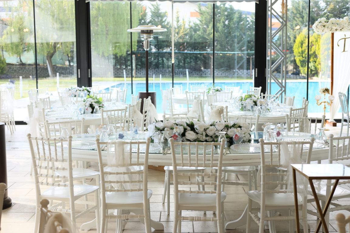 Poolside Davet Bahçeşehir