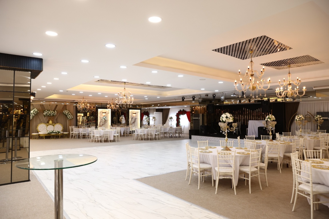 Diamond Palace Wedding