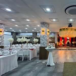 Kiraz & Gülce Davet Kına Evi