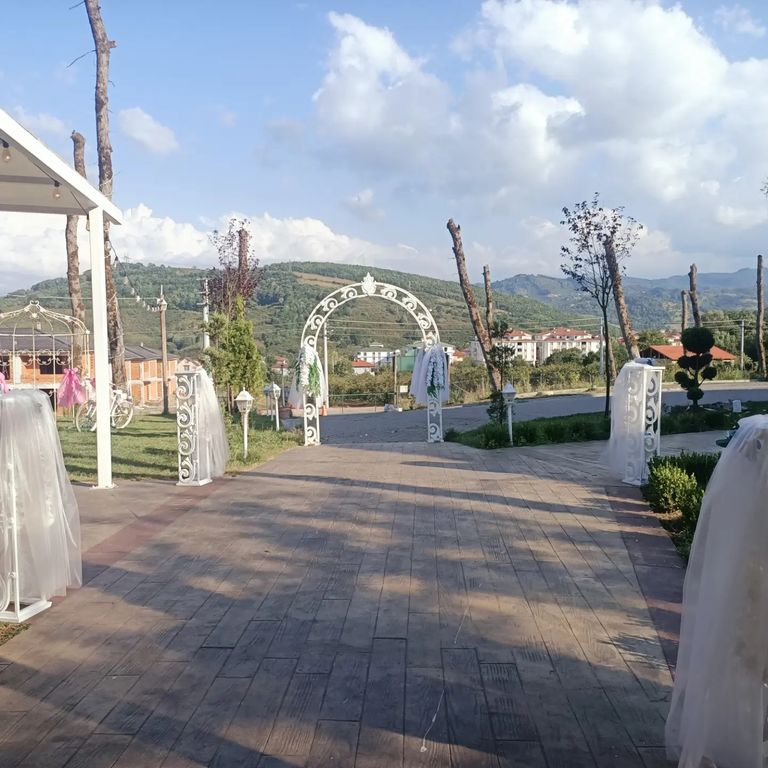 Gümüşova Kır Bahçesi