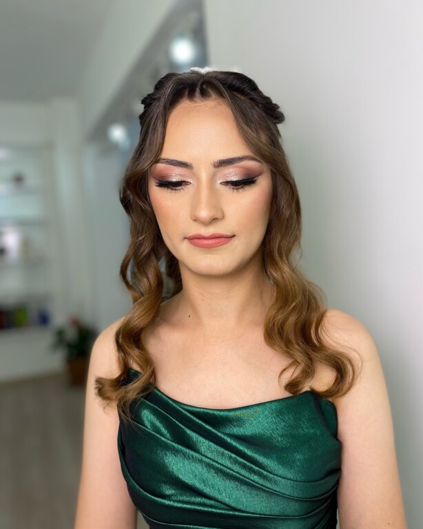 Soft Hair & Makeup Studio