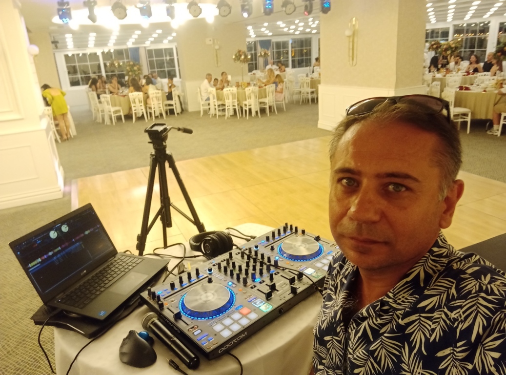 Dj Özgür Erboyacı