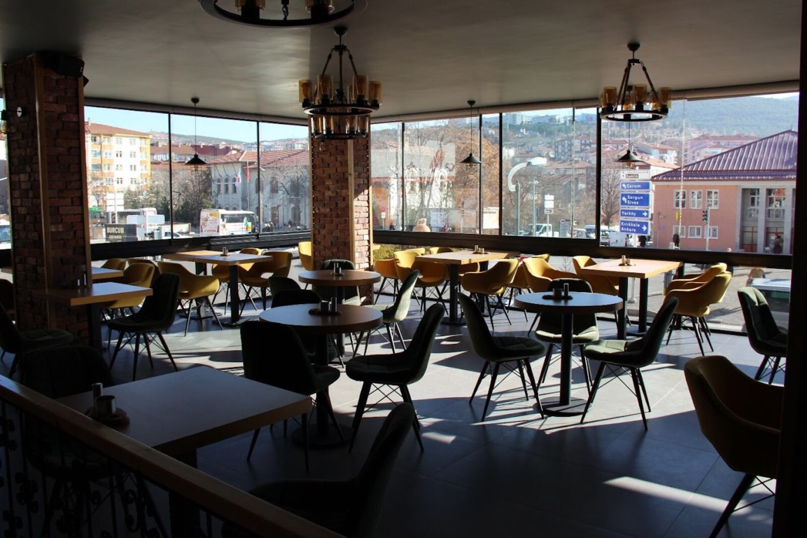 Le’MOON Pasta & Cafe