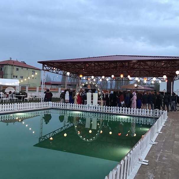 Nirvana Havuz ve Kır Düğünü