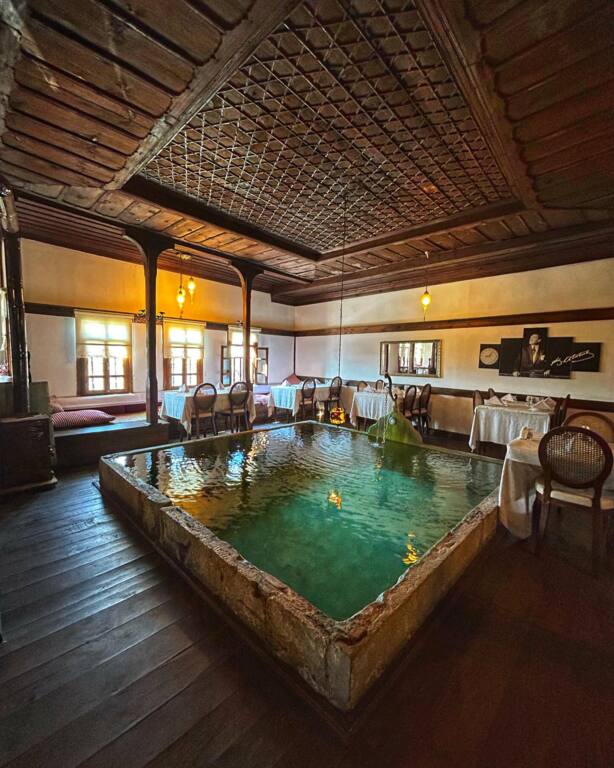 Tarihi Havuzlu Köşk Restaurant