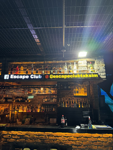 Escape Club
