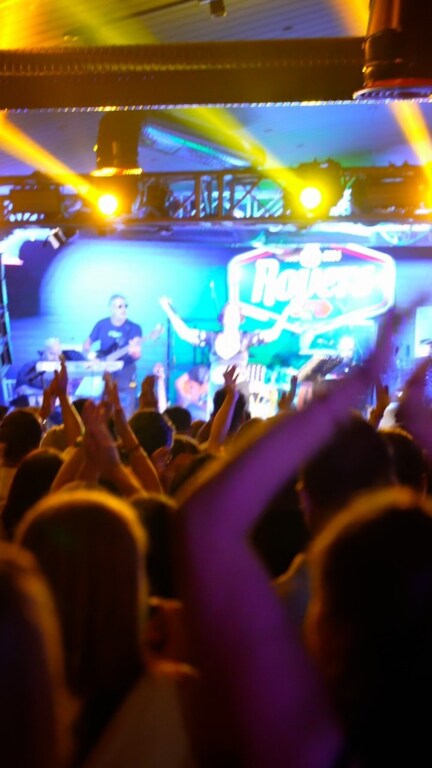 Rovers Gastropub & Live Music