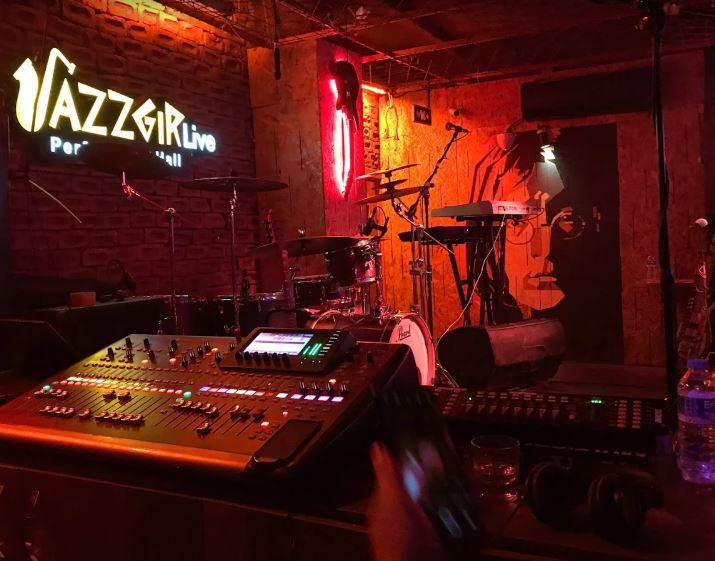 Jazzgır Live Performance Hall