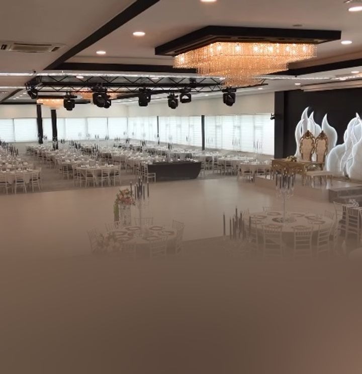Armada Palace