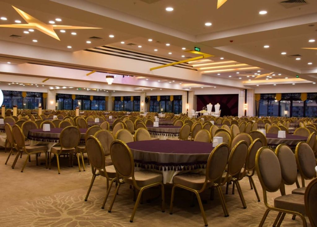 Kral Palace